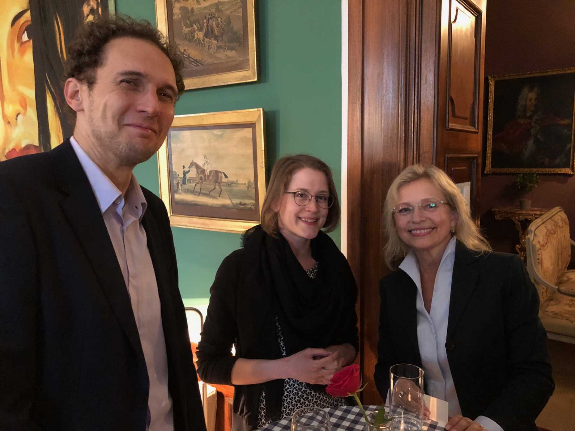 Alumni Chapter Wien Besuch Schweizer Botschaft