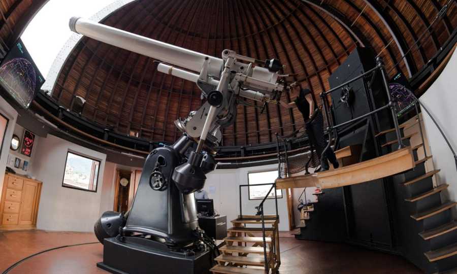 Picture of the Urania telescope
