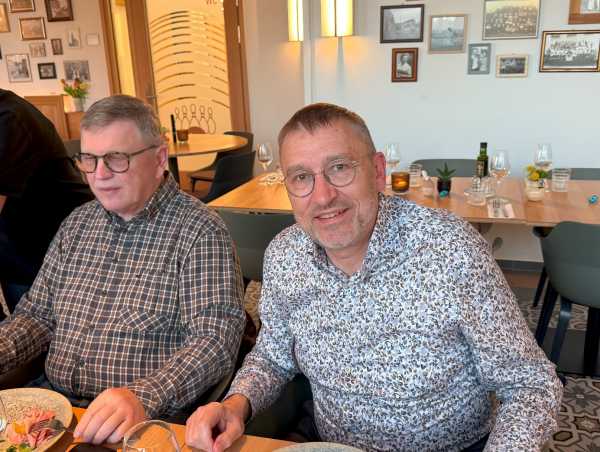 Personen am essen